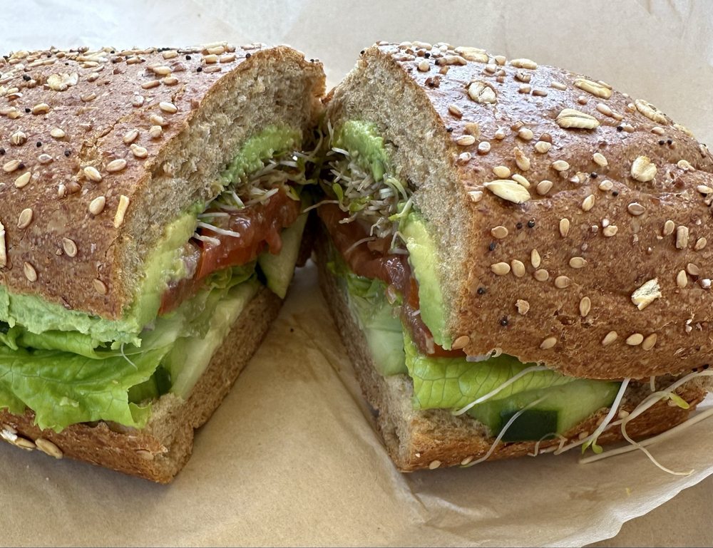 Velo Deli & Pizzeria