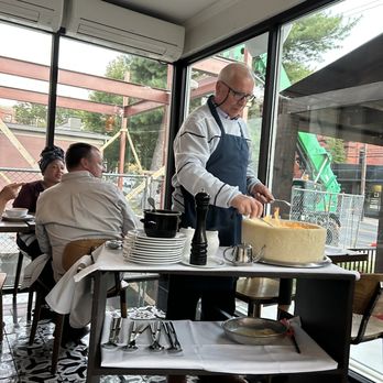 ROC Restaurant - Cacio e Pepe tableside - Italian Near Me - Louisville, Kentucky ROC Restaurant - Cacio e Pepe tableside - Italian Near Me - Louisville, Kentucky