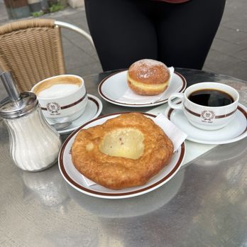 SCHMALZNUDEL CAFÉ FRISCHHUT - Updated December 2025 - 281 Photos & 271