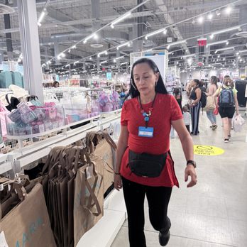Primark - Department Stores Near Me - Sunrise, Florida