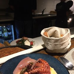 Dfood Giardini 36 - pulpo, and the kitchen in which it was prepared