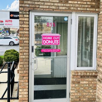 Home Cut Donuts - Entrance - Donuts Near Me - Joliet, Illinois