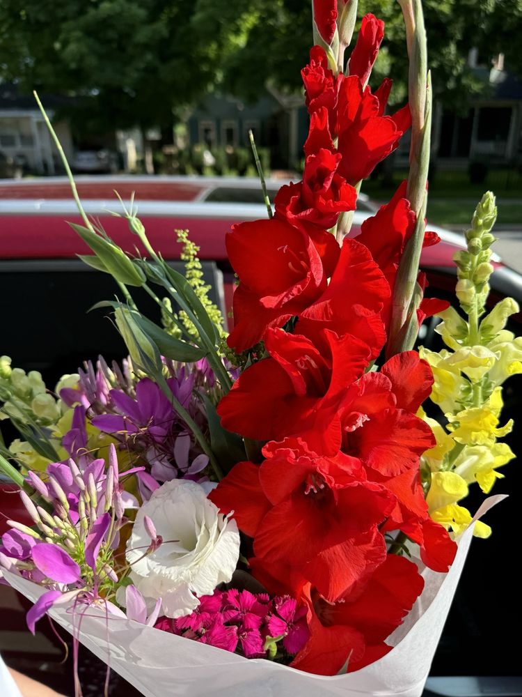 BENTONVILLE FARMER’S MARKET Updated October 2024 56 Photos & 20