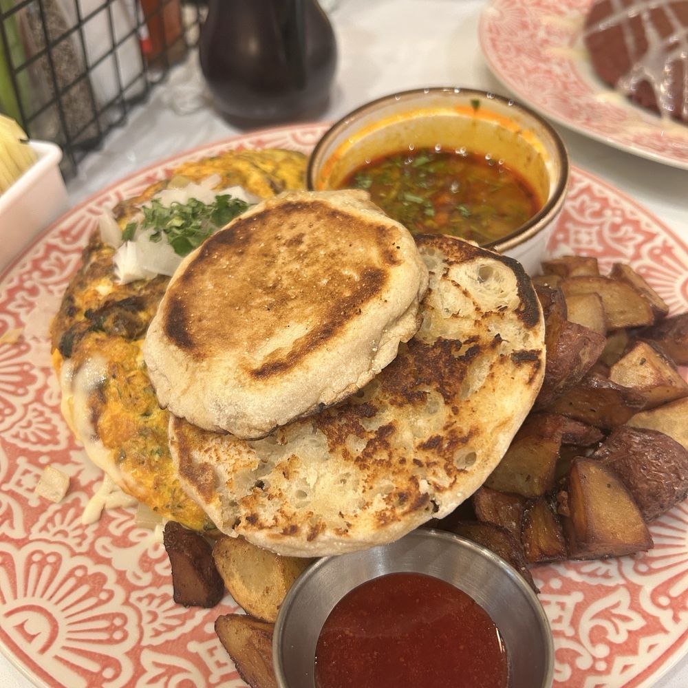 Dear Dad’s - Birria Omelette - Salad Near Me - Greensboro, North Carolina Dear Dad’s - Birria Omelette - Salad Near Me - Greensboro, North Carolina