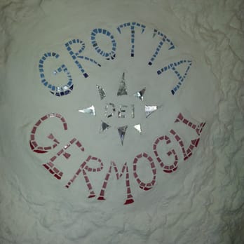 Grotta dei Germogli - Italian Near Me - Calcata Vecchia, Vermont Grotta dei Germogli - Italian Near Me - Calcata Vecchia, Vermont