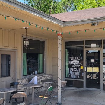 Green Pickle Grill - Burgers Near Me - Glen Rose, Texas