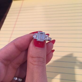 Wolf Diamonds - Jewelry Near Me - Houston, Texas
