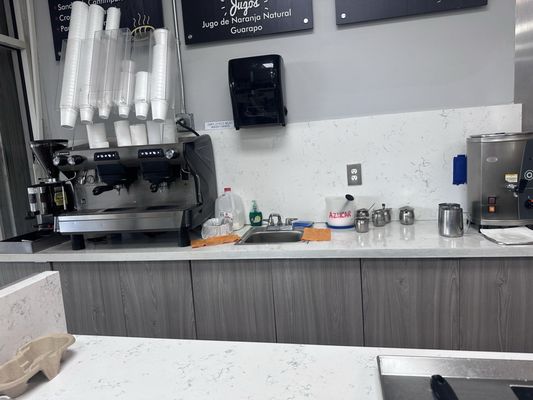 Cakeland Bakery by null