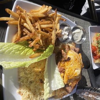Stella Luna - steak sandwich - Breakfast & Brunch Near Me - Big Bear Lake, California