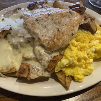 Tiztal Cafe - Chilaquiles with Chicken and Eggs - Breakfast & Brunch Near Me - Chicago, Illinois