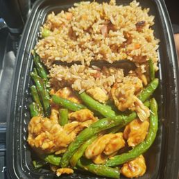 Chicken and string bean combo special w/ pork fried rice