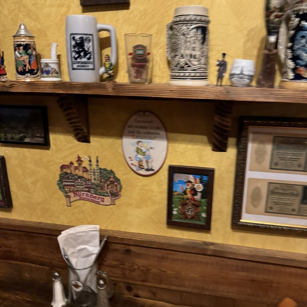 Village Lanterne - Interior Decor - German Near Me - Lindenhurst, New York Village Lanterne - Interior Decor - German Near Me - Lindenhurst, New York