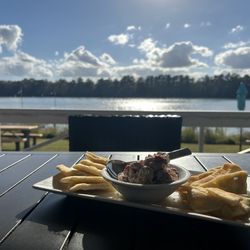 The Lake House - Creekfire Resort - Pita & chicken salad appetizer