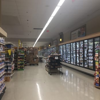 Stop & Shop - Whitman Super Stop&Shop -- 475 Bedford Street / Route 18, Whitman             Interior - Grocery Near Me - Whitman, Massachusetts