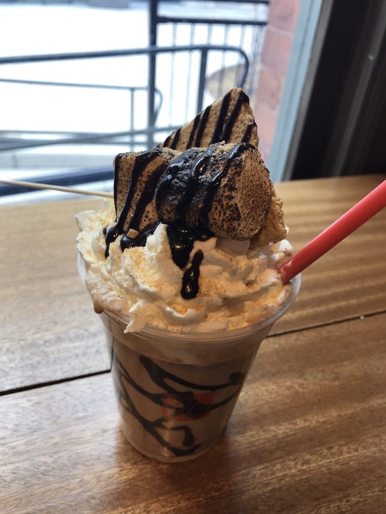 KRINGLE EMPORIUM AT MGM 15 Photos & 13 Reviews Springfield