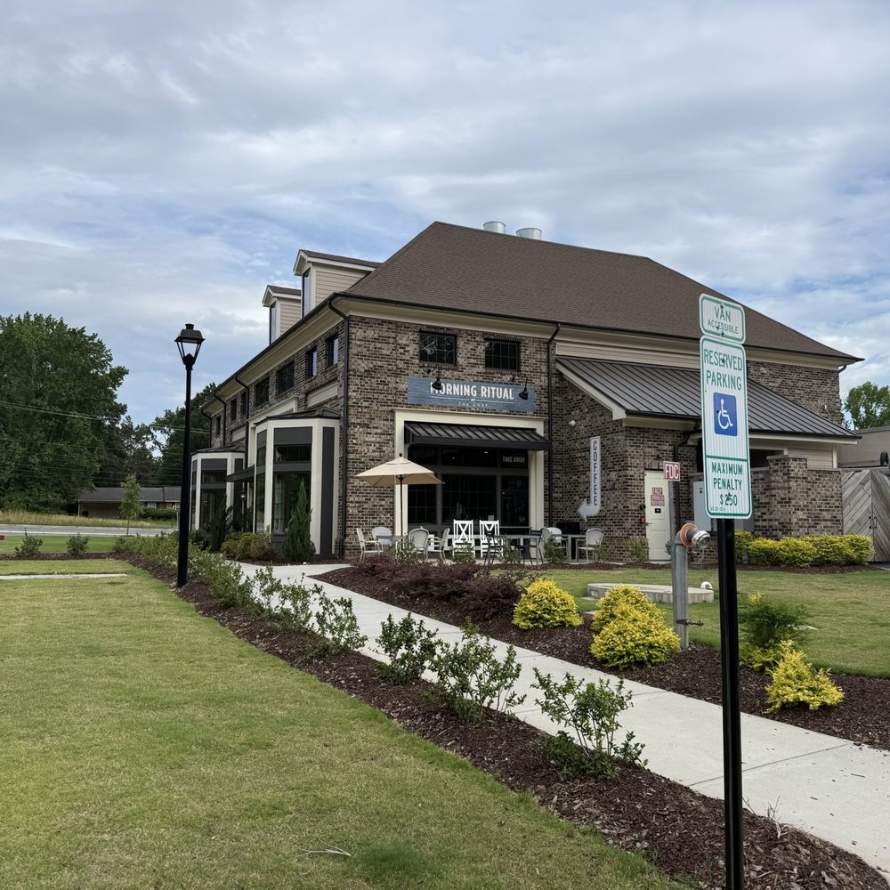 The Goat Brier Creek - Restaurant from parking lot - Bars Near Me - Durham, North Carolina