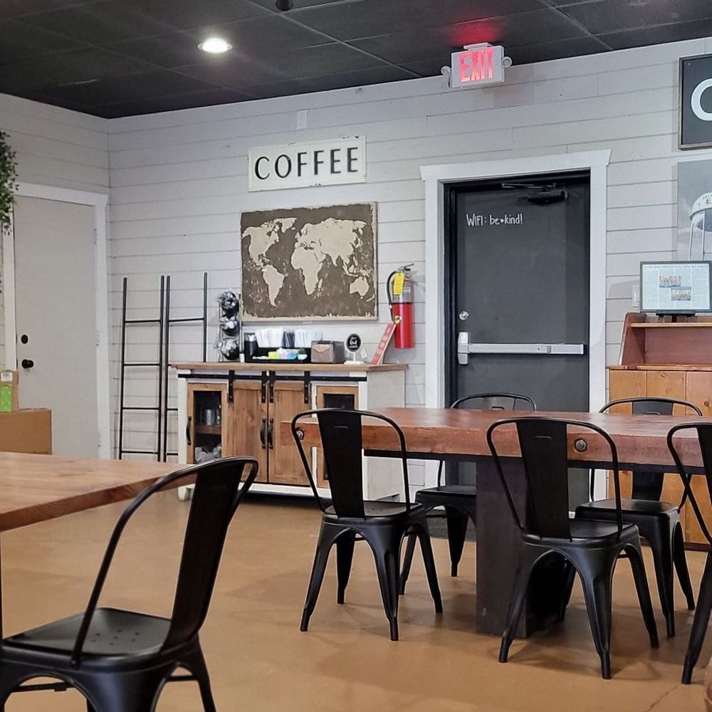 Sunshine House Coffee - Seating - Coffee & Tea Near Me - Jourdanton, Texas