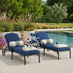 Fortunoff Backyard Store