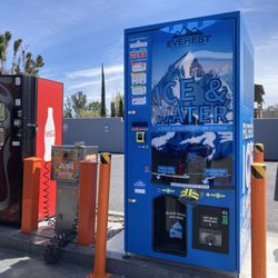 Bear Oil Gas - 76 - Air pump in back between soda and water machines