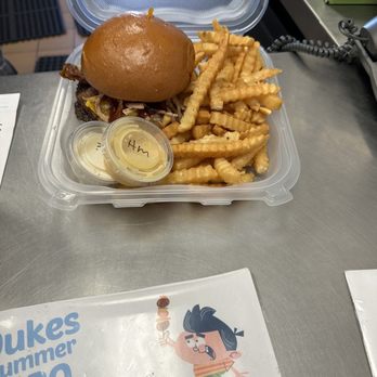 Dukes Cafe - Cafes Near Me - Los Angeles, California Dukes Cafe - Cafes Near Me - Los Angeles, California