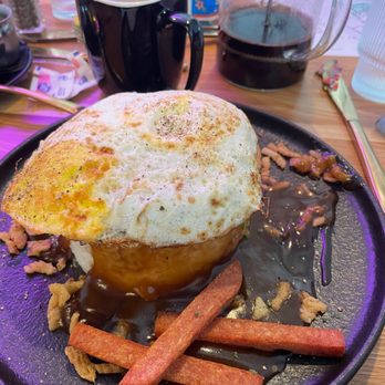 The Local Nod Cafe - Loco Moco - Breakfast & Brunch Near Me - Huntington Beach, California