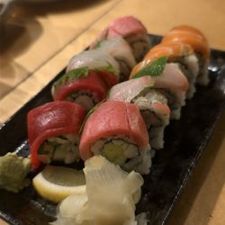 Kaeru Sushi & Grill - Rainbow Roll
