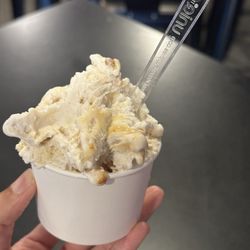 Cocco's Gelato - tres leches gelato