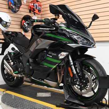 Onyx Moto - tinted front windshield - Motorcycle Dealers Near Me - Lemon Grove, California Onyx Moto - tinted front windshield - Motorcycle Dealers Near Me - Lemon Grove, California
