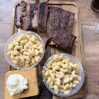 Smokin Bones BBQ - Pizza Near Me - Bountiful, Utah