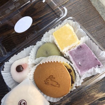 Fugetsu-Do - Candy Stores Near Me - Los Angeles, California