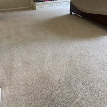 Advantage Carpet and Floor Cleaning - Bedroom carpet - Carpet Cleaning Near Me - St. Louis, Missouri Advantage Carpet and Floor Cleaning - Bedroom carpet - Carpet Cleaning Near Me - St. Louis, Missouri