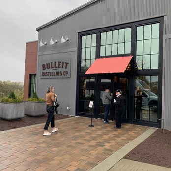 Bulleit Distilling Co Visitor Experience - Exterior - Tasting Classes Near Me - Shelbyville, Kentucky Bulleit Distilling Co Visitor Experience - Exterior - Tasting Classes Near Me - Shelbyville, Kentucky