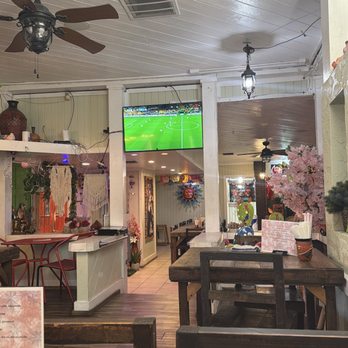 Carnitas Uruapan - Watching the World Cup - Mexican Near Me - San Diego, California