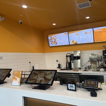 Egg Tuck - Inside - Breakfast & Brunch Near Me - Northridge, California Egg Tuck - Inside - Breakfast & Brunch Near Me - Northridge, California