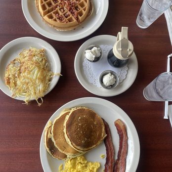 Sunshine Pancake House - Bacon Waffle, Kids 1, 2, 3, Hash Browns - Breakfast & Brunch Near Me - La Mesa, California
