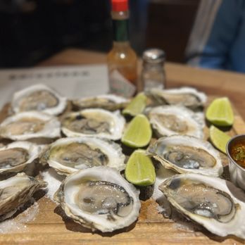 Barcelona Reston - Raw Oysters - Tapas/Small Plates Near Me - Reston, Virginia