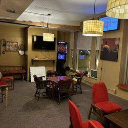 Lounge24 - Perfect space for cards, (tarot or poker) and believe me she does have the atmosphere for either