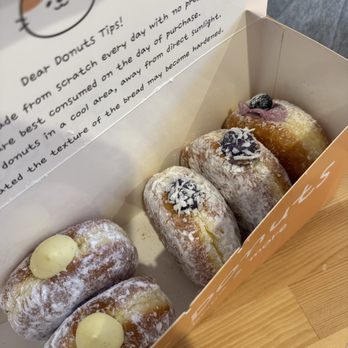 Dear Donuts - Vanilla donuts, ube donuts, & blueberry lemon cheesecake donut - Donuts Near Me - St. Charles, Illinois