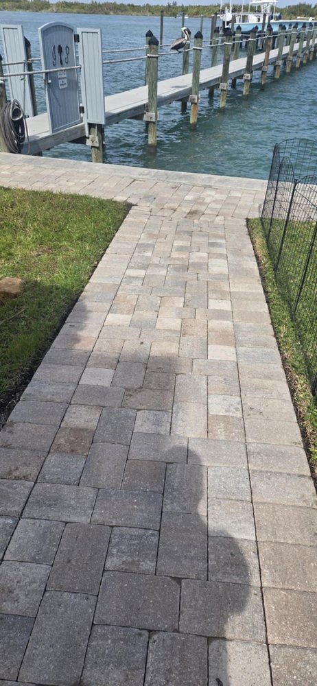 Slide of R N R Pressure Cleaning and Roof Washing