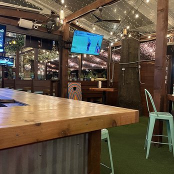 Homeslice - Indoor seating - Pizza Near Me - Chicago, Illinois Homeslice - Indoor seating - Pizza Near Me - Chicago, Illinois