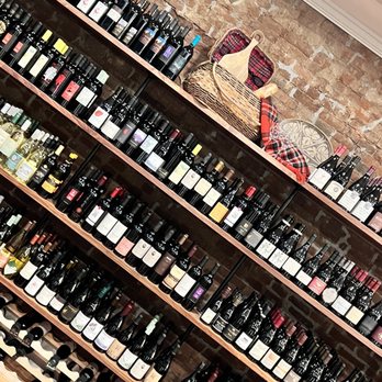 Jacksonville Inn - Many many wines! - Hotels Near Me - Jacksonville, Oregon Jacksonville Inn - Many many wines! - Hotels Near Me - Jacksonville, Oregon