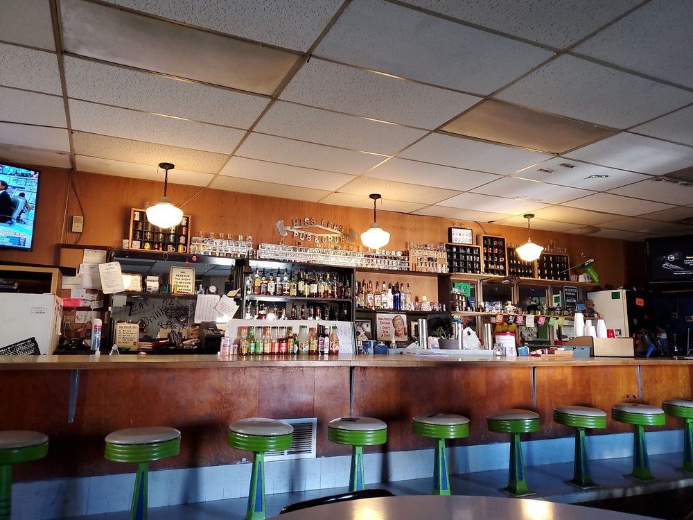 THE PUB Updated August 2024 205 N Main St, PE Ell, Washington