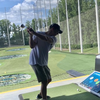 Topgolf - The only "real golfer" in our group - New American Near Me - Atlanta, Georgia