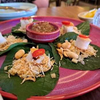 Aroi Thai - Thai Near Me - Toronto, Ontario