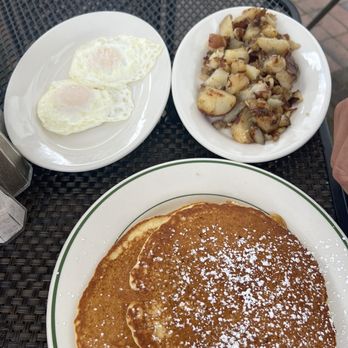The Shipwreck Diner - Pancakes, home fries, over easy eggs - Diners Near Me - Northport, New York