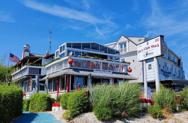 Flo's Clam Shack by null