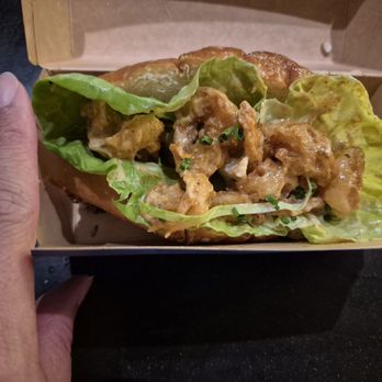 Blue Claw Lobster Shack - Seafood Near Me - Toronto, Ontario