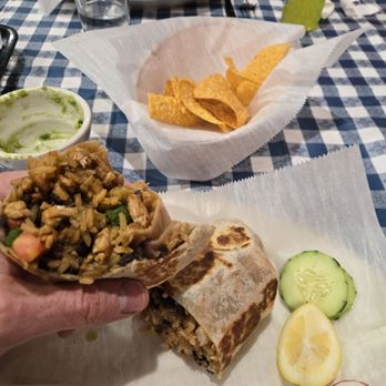 Al Punto Picante - Pollo Burrito - Mexican Near Me - Rensselaer, New York Al Punto Picante - Pollo Burrito - Mexican Near Me - Rensselaer, New York