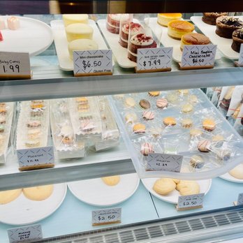 C'est La Vie Bakery & Cafe - Pastries - Coffee & Tea Near Me - Duluth, Georgia