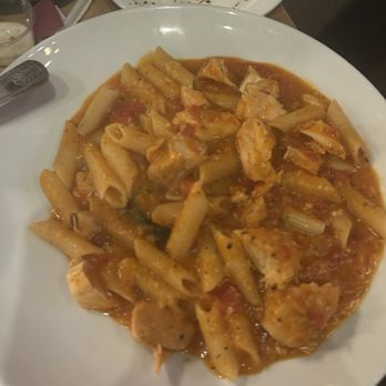Da Vinci's Italian Restaurant - Chicken Pomodoro - Italian Near Me - Stillwater, Oklahoma